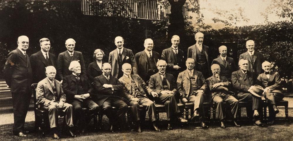 ST_294_3_Labour_Cabinet_1929.jpg