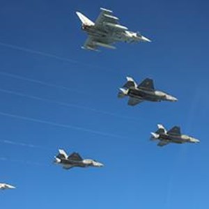 crown-copyright-fighter-jets-standard.jpg