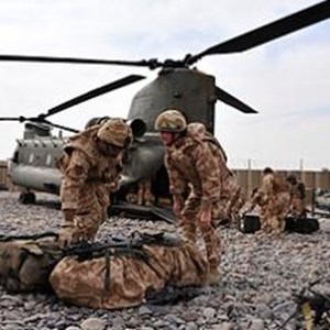 pa-chinook-welsh-cavalry-afghanistan-460x230.jpg