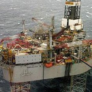 PA-oil-rig-standard.jpg