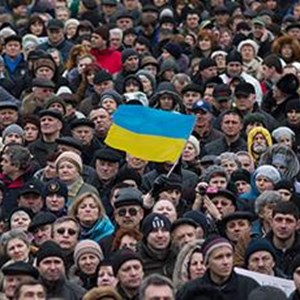 PA-19169554-Ukraine-protest-flag-credit-Emilio-Mor.jpg