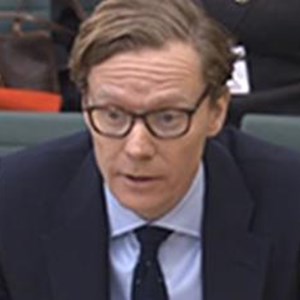 PC-Alexander-Nix-Cambridge-Analytics-watch-listen..jpg