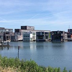 PC-EFRA-Committee-Netherlands-visit-floating-homes.jpg